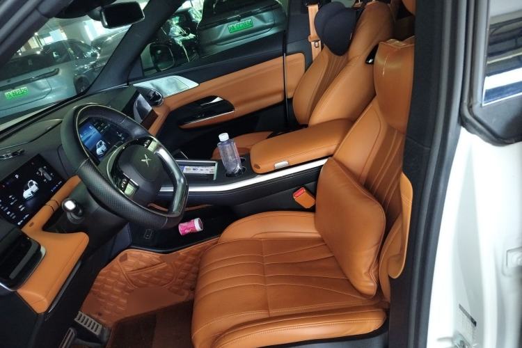 Used XPeng G9 2022 650 Performance Edition Max Left Front Seat