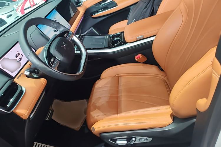 Used XPeng G9 2022 650 Performance Edition Pro Left Front Seat
