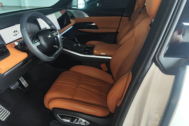 Used XPeng G9 2022 650 Performance Edition Max Left Front Seat