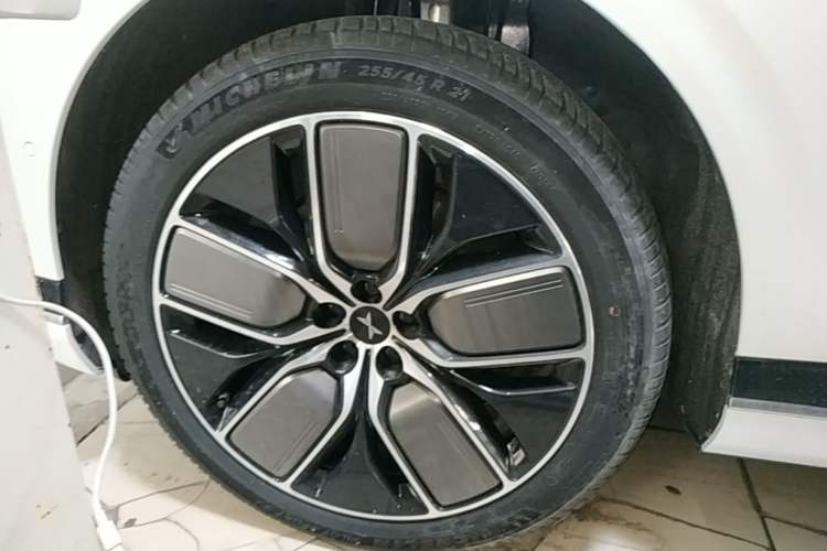 Used XPeng G9 2022 570 Pro Left Front Wheel Hub