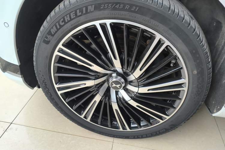 Used XPeng G9 2022 702 Pro Left Front Wheel Hub
