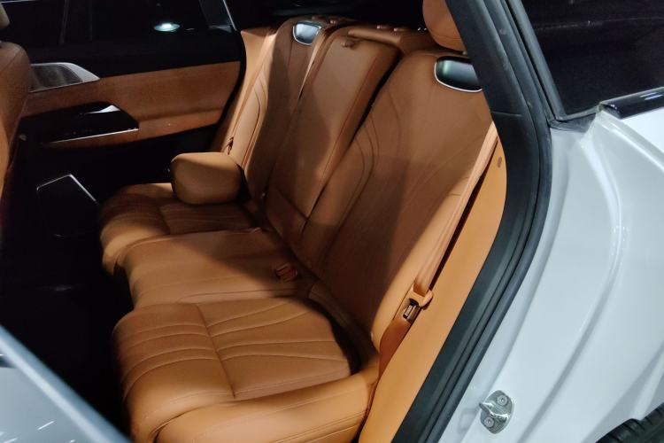 Used XPeng G9 2022 650 Performance Edition Max Left Rear Seat