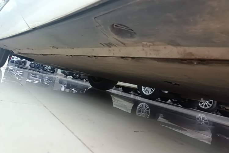 Used XPeng G9 2022 702 Pro Left Side Sill