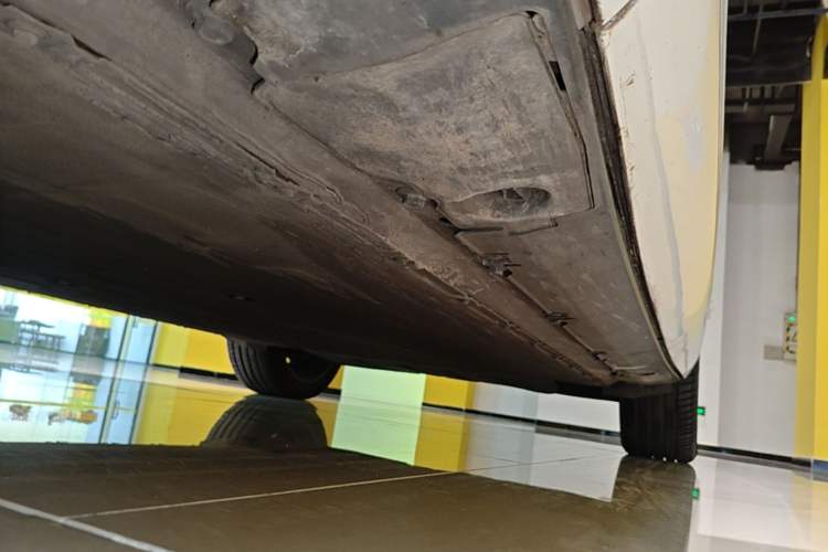 Used XPeng G9 2022 702 Max Left Side Sill