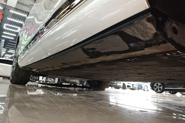 Used XPeng G9 2022 702 Pro Left Side Sill