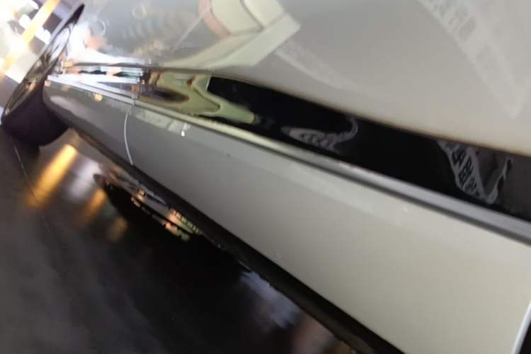 Used XPeng G9 2022 702 Max Left Side Sill