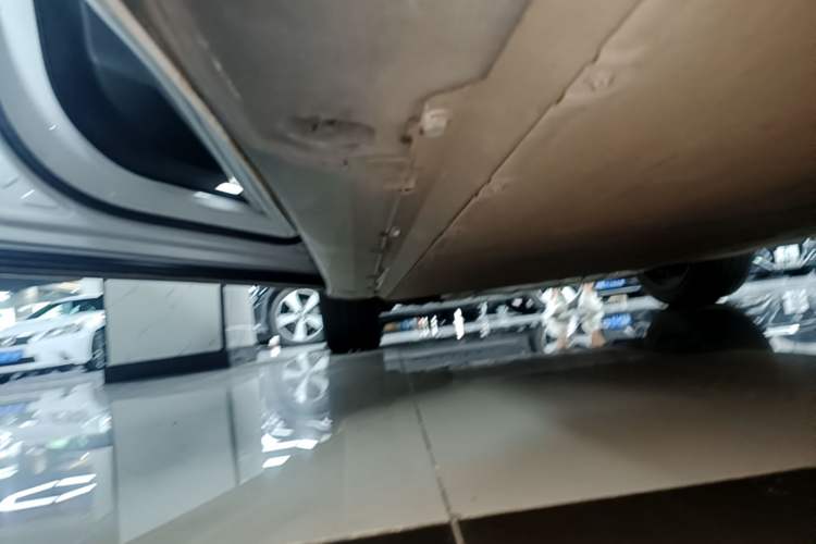 Used XPeng G9 2022 702 Pro Left Side Sill