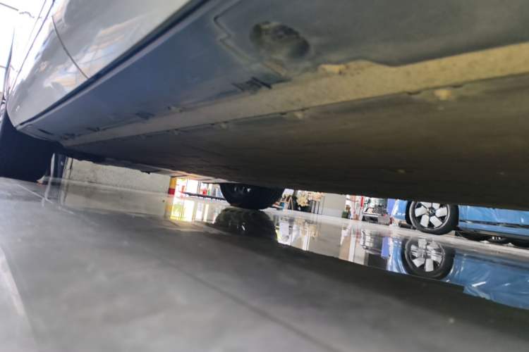 Used XPeng G9 2022 702 Pro Left Side Sill