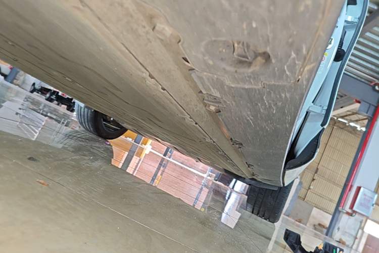 Used XPeng G9 2022 702 Pro Left Side Sill