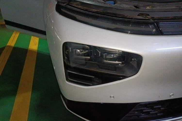 Used XPeng G9 2022 650 Performance Edition Max Right Front Headlight