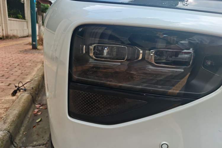 Used XPeng G9 2022 702 Pro Right Front Headlight