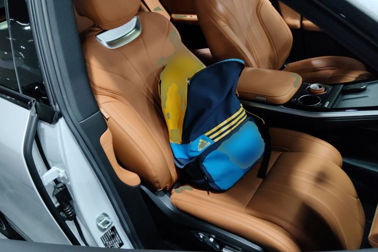 Used XPeng G9 2022 650 Performance Edition Max Right Front Seat