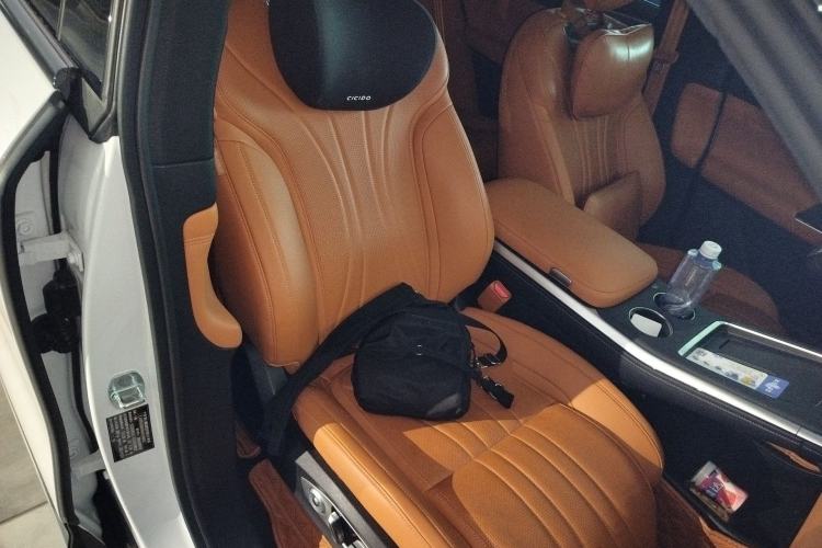 Used XPeng G9 2022 650 Performance Edition Max Right Front Seat