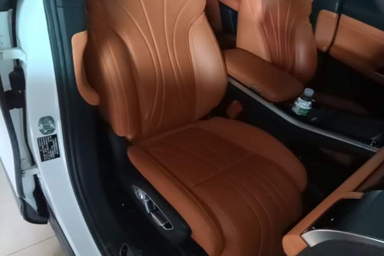 Used XPeng G9 2022 570 Pro Right Front Seat