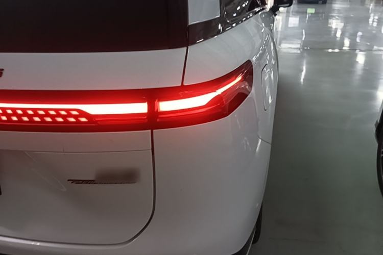 Used XPeng G9 2022 Edition 650 Commemorative Model Right Rear Taillight