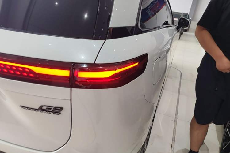 Used XPeng G9 2022 650 Performance Edition Pro Right Rear Taillight