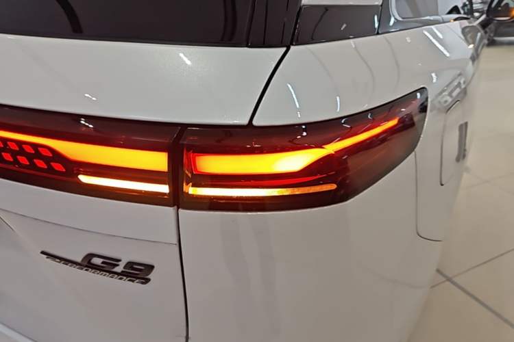 Used XPeng G9 2022 650 Performance Edition Pro Right Rear Taillight