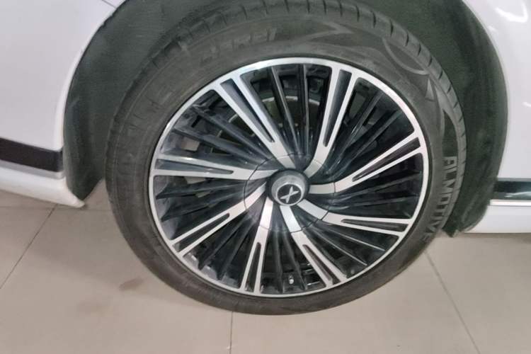 Used XPeng G9 2022 702 Pro Right Rear Wheel Hub