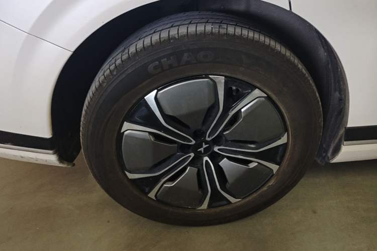 Used XPeng G9 2022 570 Max Right Rear Wheel Hub