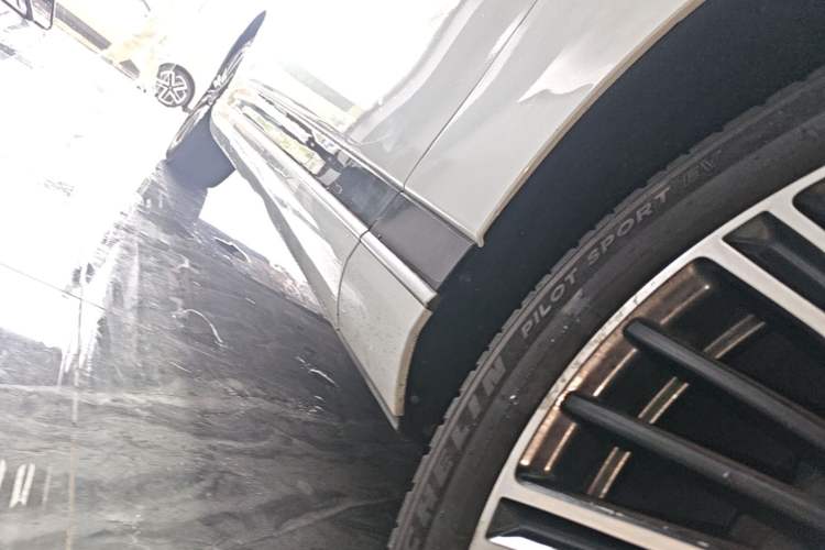 Used XPeng G9 2022 702 Pro Right Side Sill