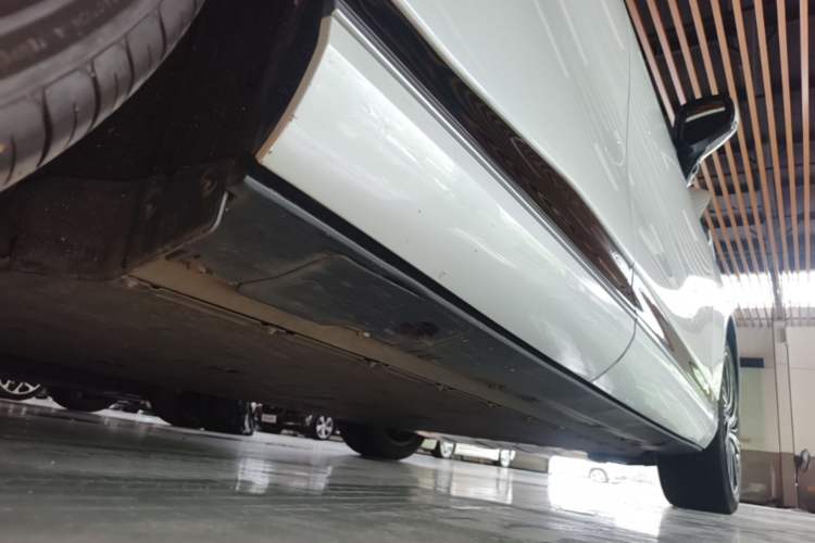 Used XPeng G9 2022 650 Performance Edition Max Right Side Sill