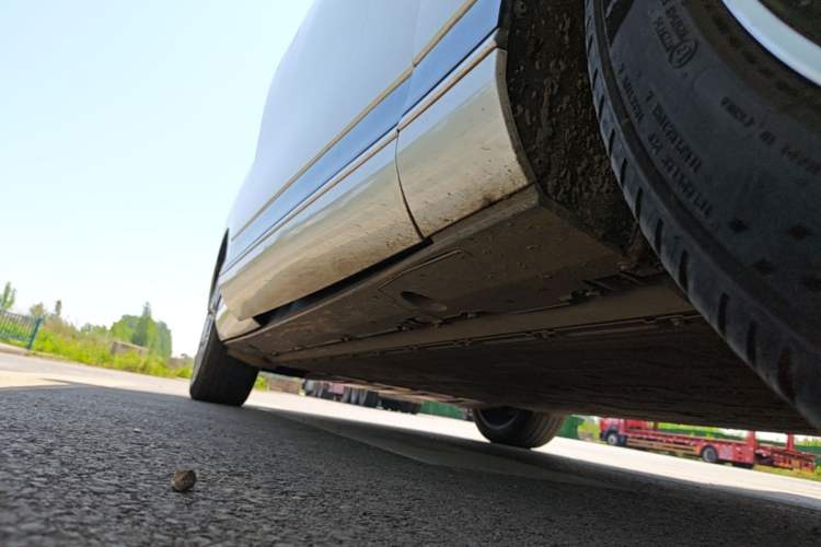 Used XPeng G9 2022 702 Pro Right Side Sill