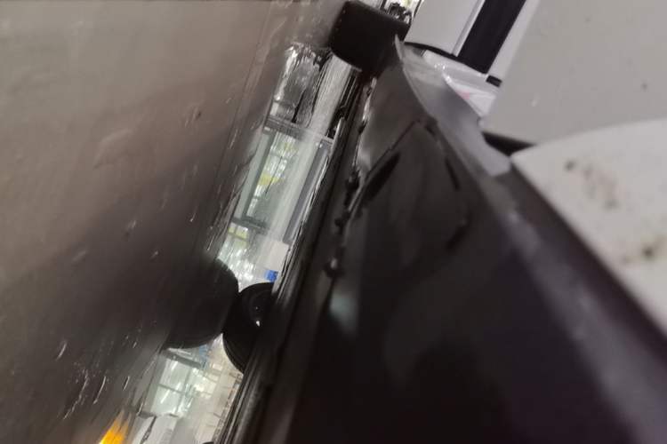 Used XPeng G9 2022 702 Max Right Side Sill