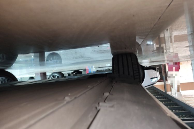 Used XPeng G9 2022 702 Pro Right Side Sill