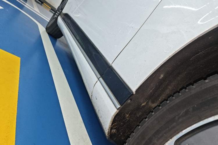 Used XPeng G9 2022 702 Pro Right Side Sill