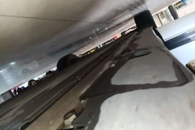 Used XPeng G9 2022 570 Pro Right Side Sill
