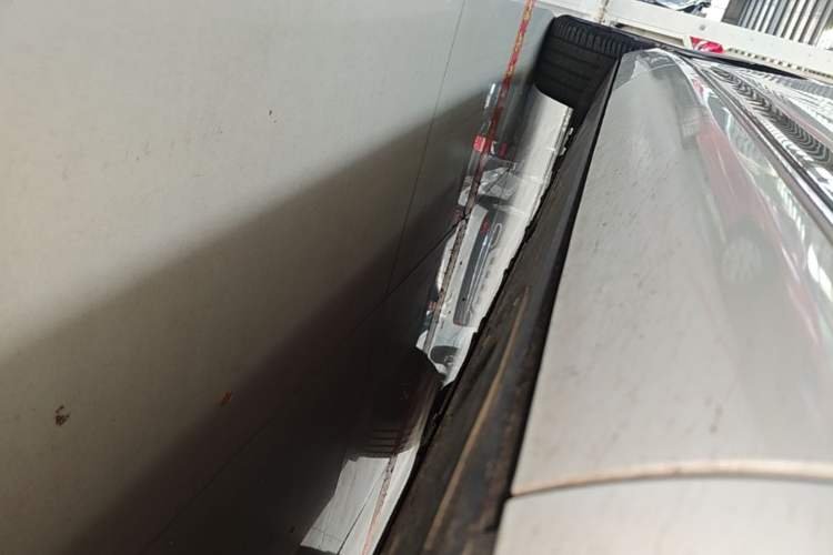 Used XPeng G9 2022 702 Max Right Side Sill