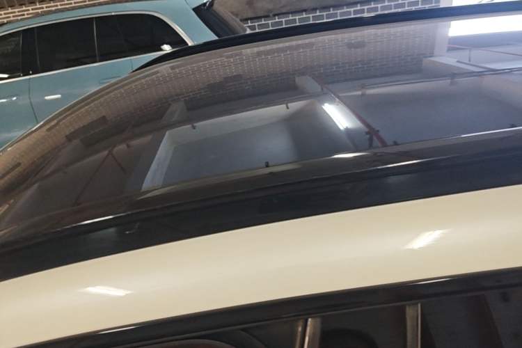 Used XPeng G9 2022 570 Max Roof