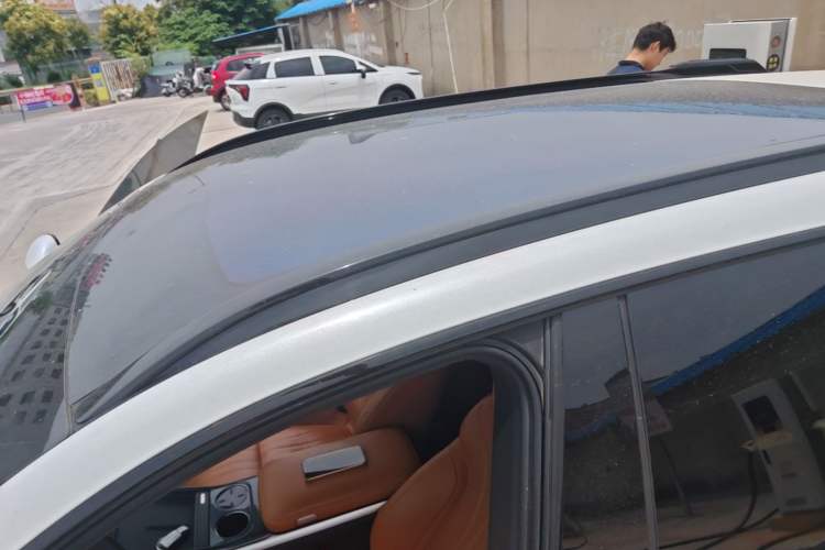 Used XPeng G9 2022 702 Pro Roof