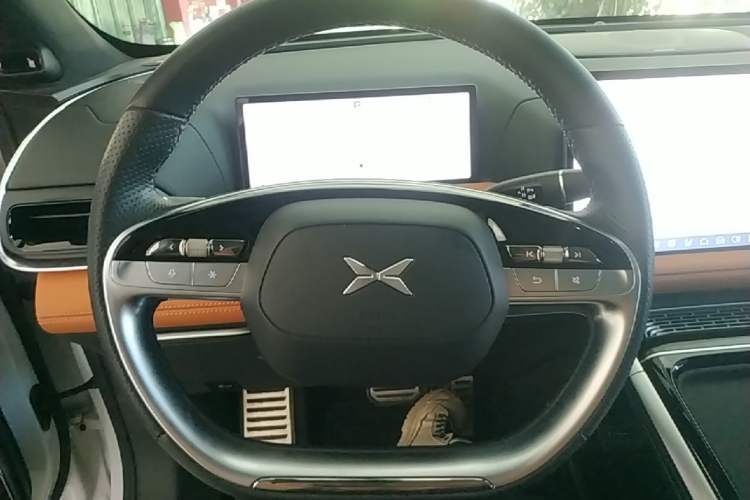Used XPeng G9 2022 650 Performance Edition Pro Steering Wheel