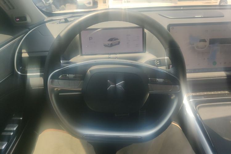 Used XPeng G9 2022 650 Performance Edition Max Steering Wheel