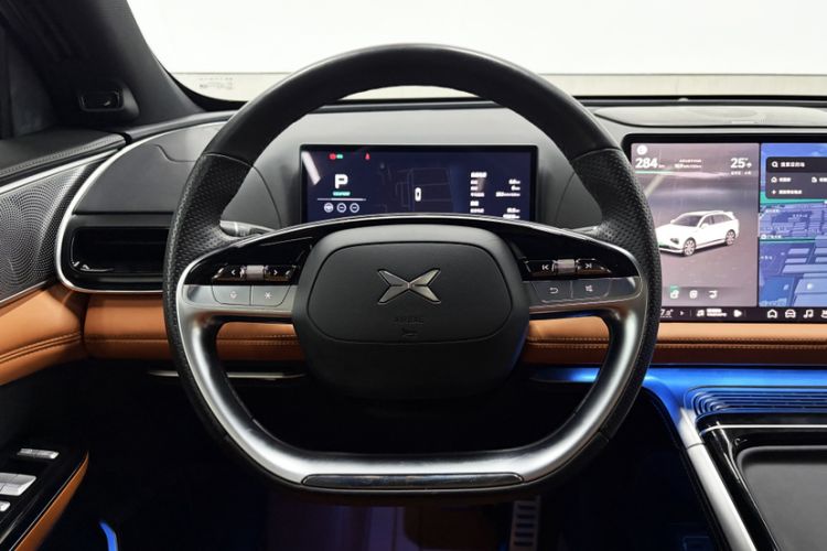 Used XPeng G9 2022 650 Performance Edition Max Steering Wheel