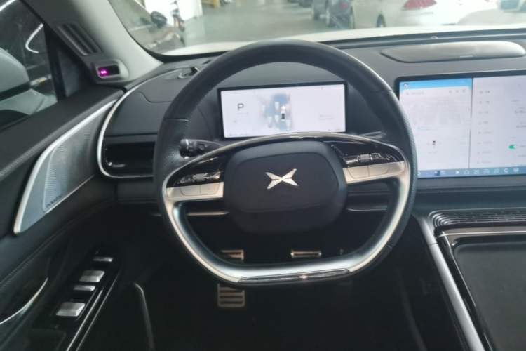 Used XPeng G9 2022 650 Performance Edition Max Steering Wheel