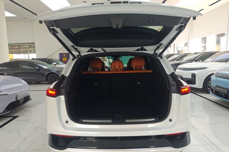 Used XPeng G9 2022 650 Performance Edition Max Trunk