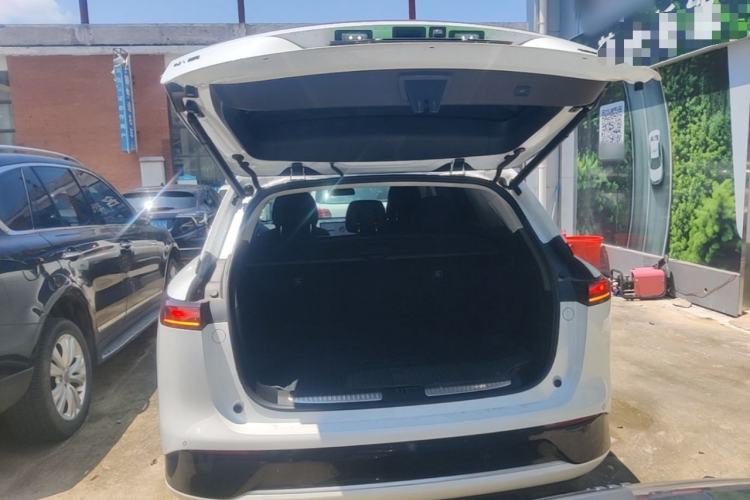 Used XPeng G9 2022 650 Performance Edition Max Trunk