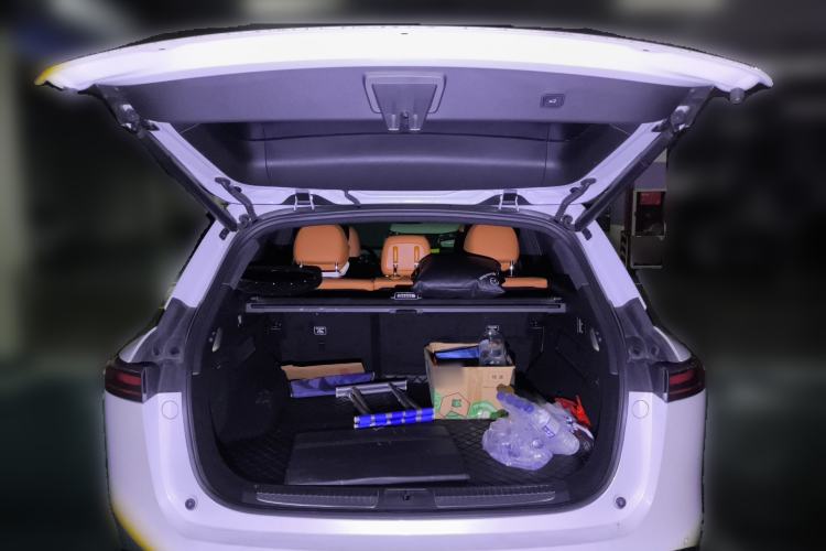 Used XPeng G9 2022 702 Max Trunk