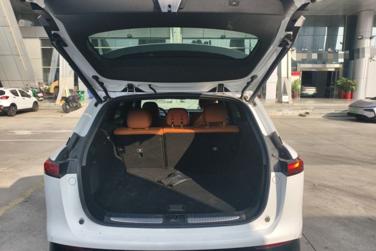 Used XPeng G9 2022 702 Max Trunk