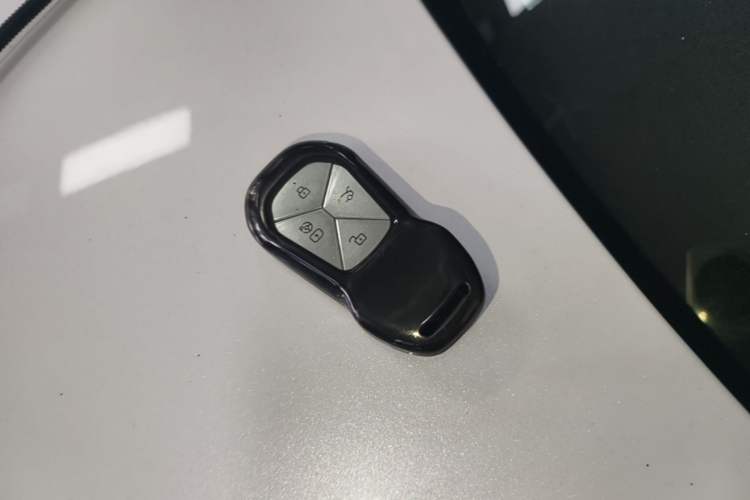 Used XPeng G9 2022 702 Max Vehicle Key