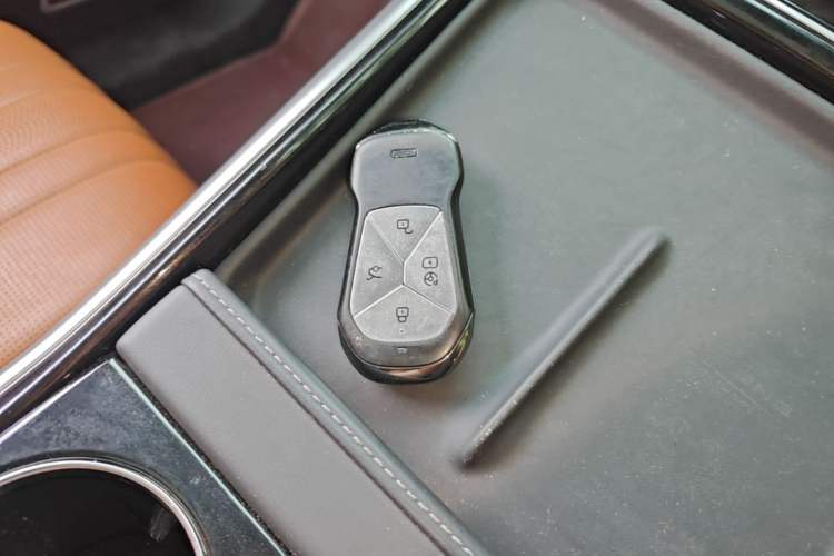 Used XPeng G9 2022 702 Pro Vehicle Key