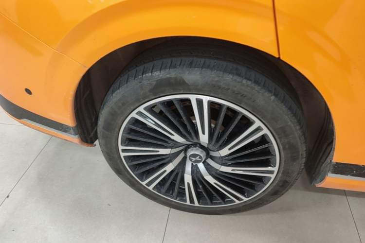 Used XPeng G9 2022 702 Pro Exterior 5