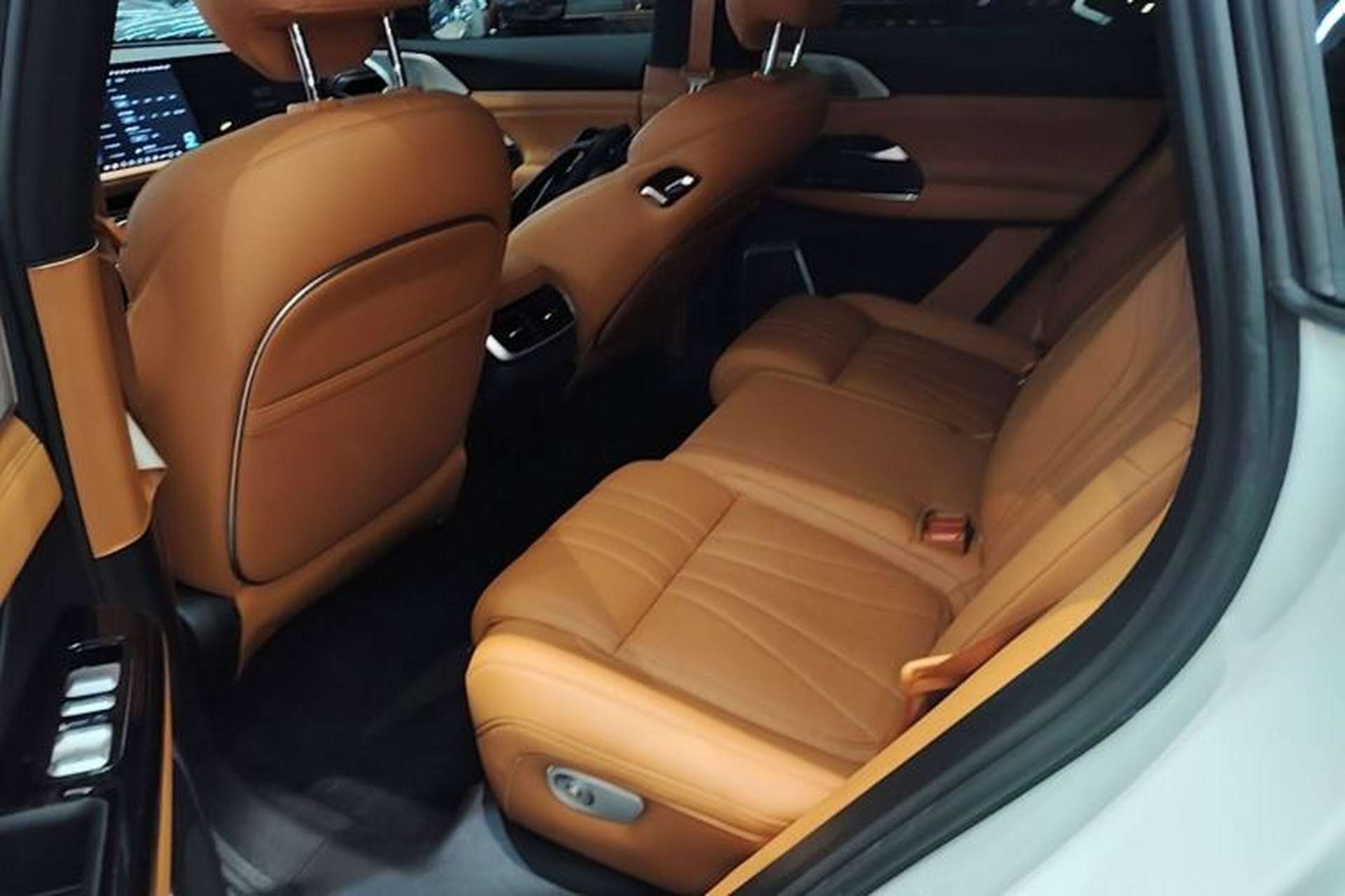 Used XPeng G9 2022 650 Performance Edition Max Left Rear Seat