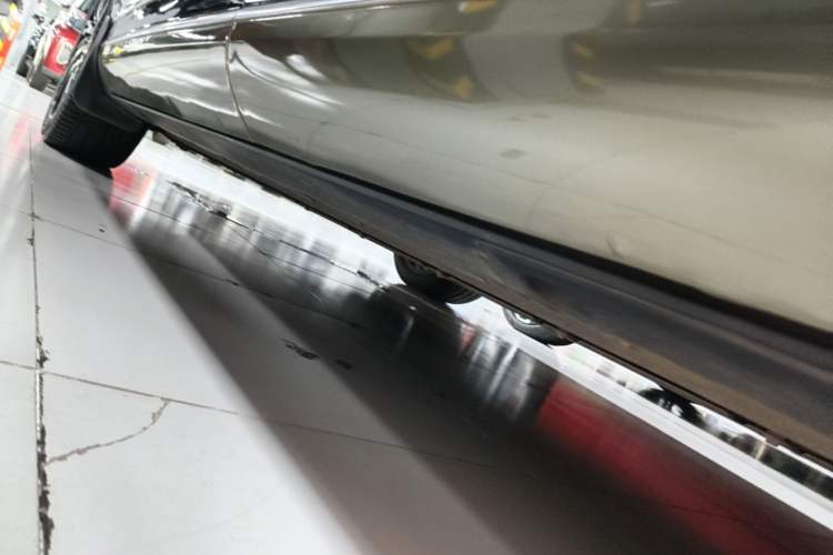 Used XPeng G9 2022 702 Pro Left Side Sill