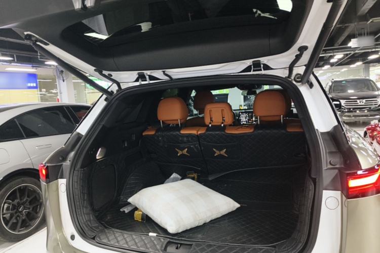 Used XPeng G9 2022 702 Pro Trunk