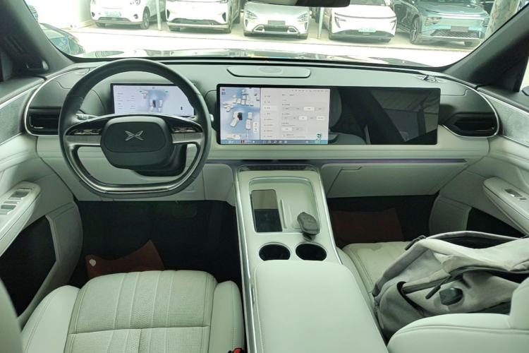 Used XPeng G9 2024 570 Max Center Console