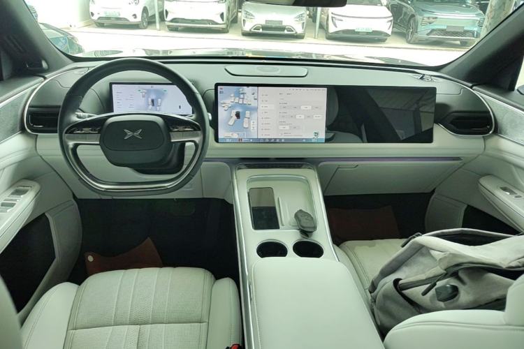 Used XPeng G9 2024 570 Max Center Console