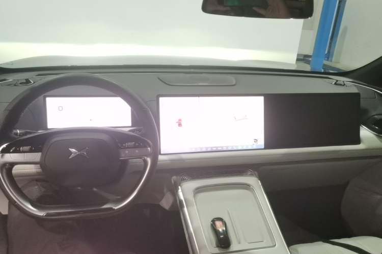 Used XPeng G9 2024 570 Max Center Console